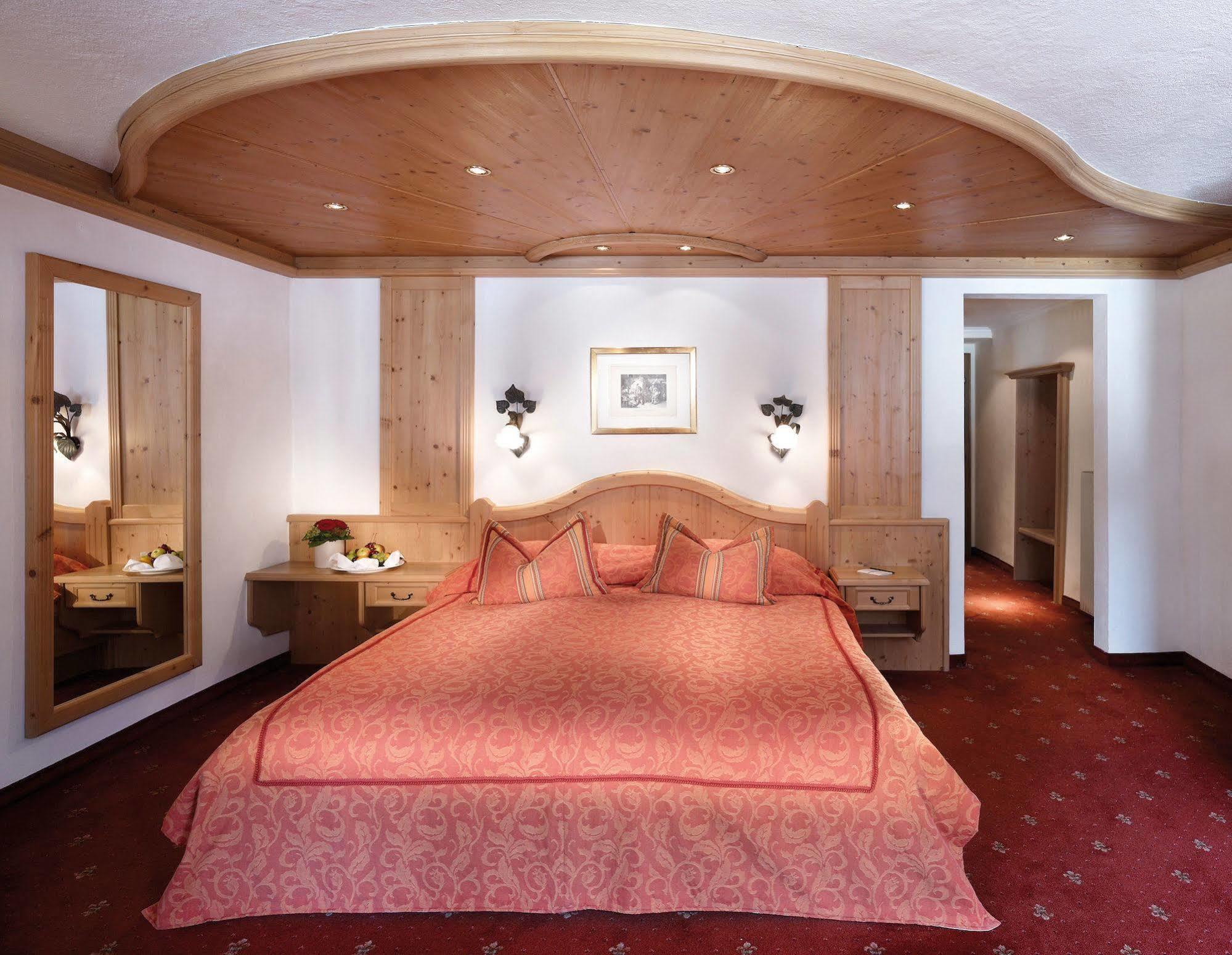Hotel Weisses Roessl Kitzbuhel Luaran gambar