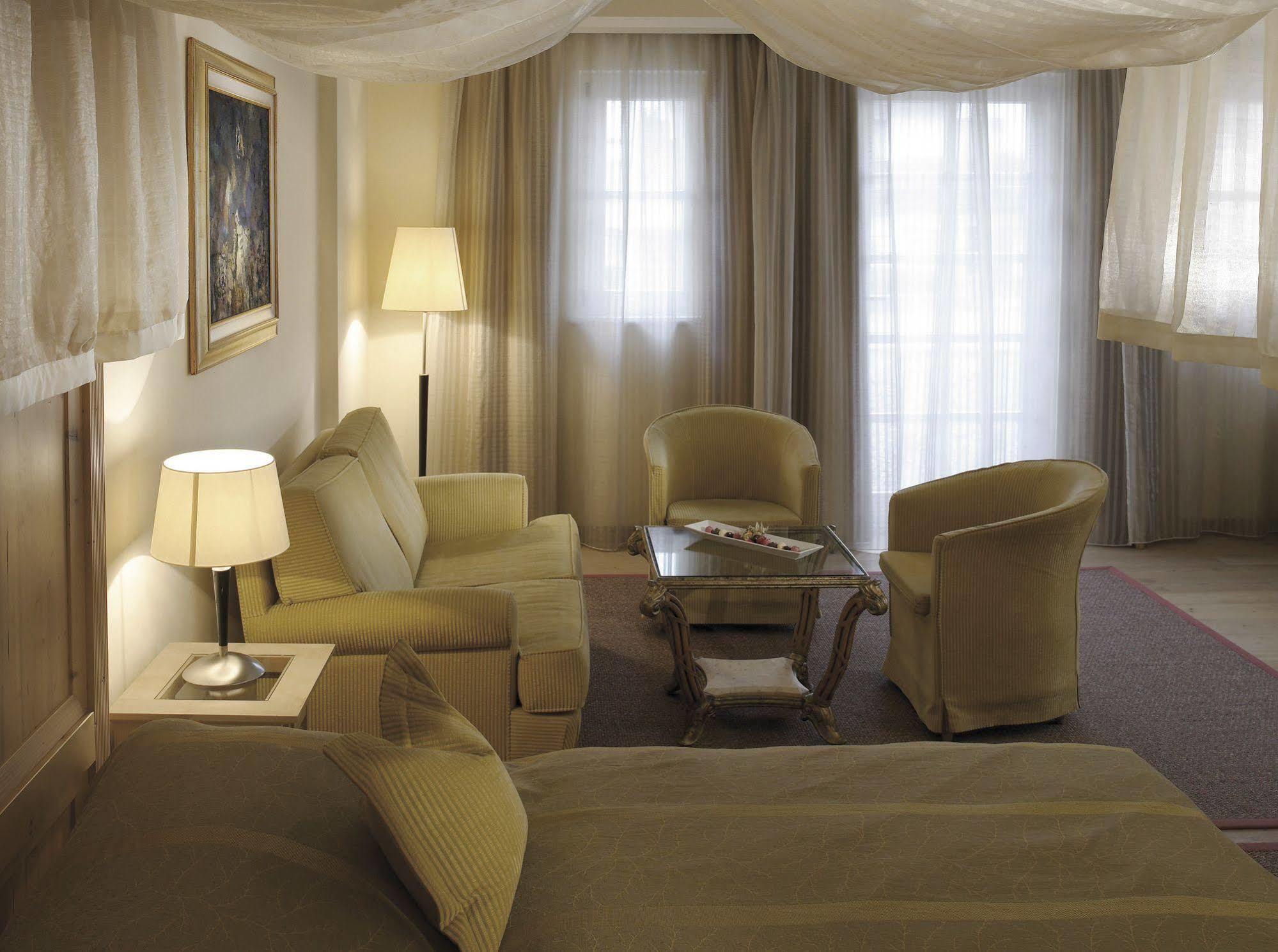 Hotel Weisses Roessl Kitzbuhel Luaran gambar